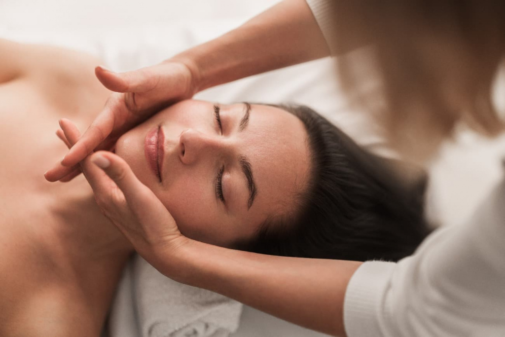 massage (7).jpg massage (7).jpg